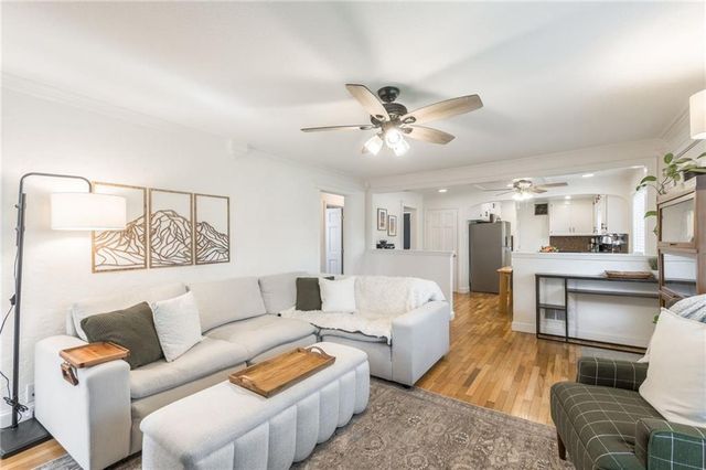 8715 State Avenue, Kansas City, KS 66112