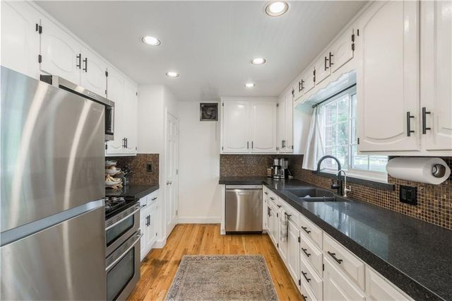 8715 State Avenue, Kansas City, KS 66112