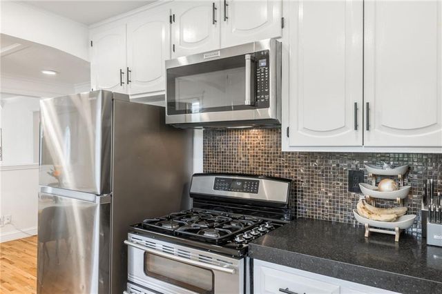 8715 State Avenue, Kansas City, KS 66112