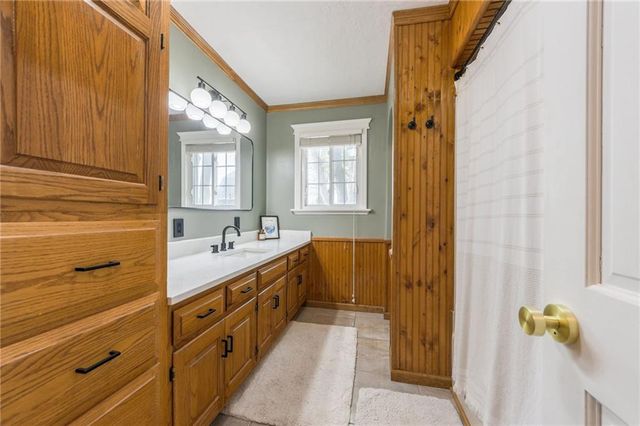 8715 State Avenue, Kansas City, KS 66112