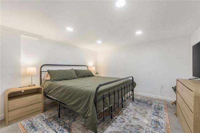 8715 State Avenue, Kansas City, KS 66112