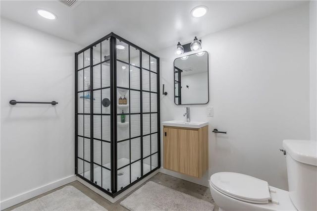 8715 State Avenue, Kansas City, KS 66112