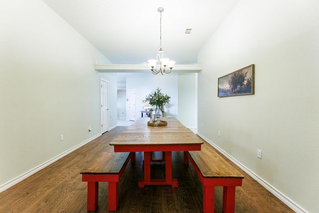 206 Collins Avenue, Sundown, TX 79372