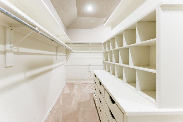 206 Collins Avenue, Sundown, TX 79372