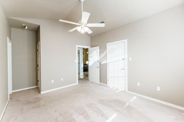 206 Collins Avenue, Sundown, TX 79372