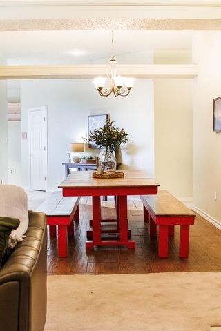 206 Collins Avenue, Sundown, TX 79372