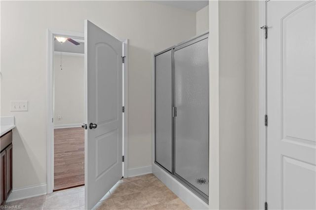 6870 Hanesbrook Circle, Clemmons, NC 27012