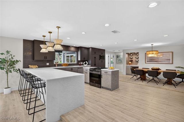 2341 MAYFIELD CT 8, Naples, FL 34105