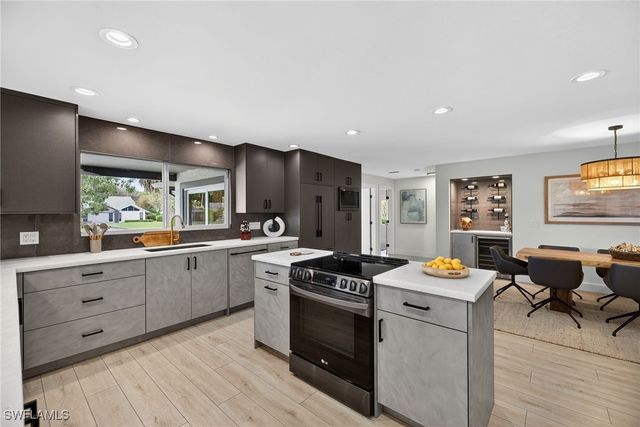 2341 MAYFIELD CT 8, Naples, FL 34105