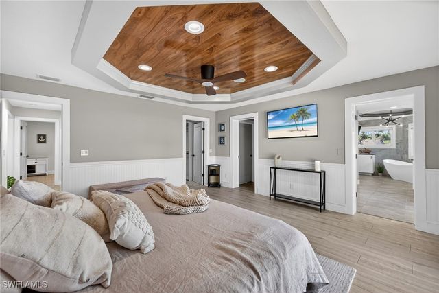 2341 MAYFIELD CT 8, Naples, FL 34105