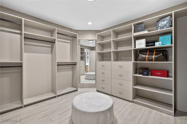 2341 MAYFIELD CT 8, Naples, FL 34105