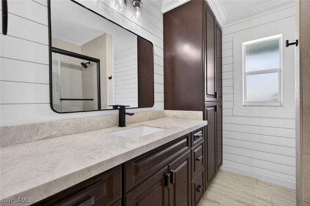 2341 MAYFIELD CT 8, Naples, FL 34105