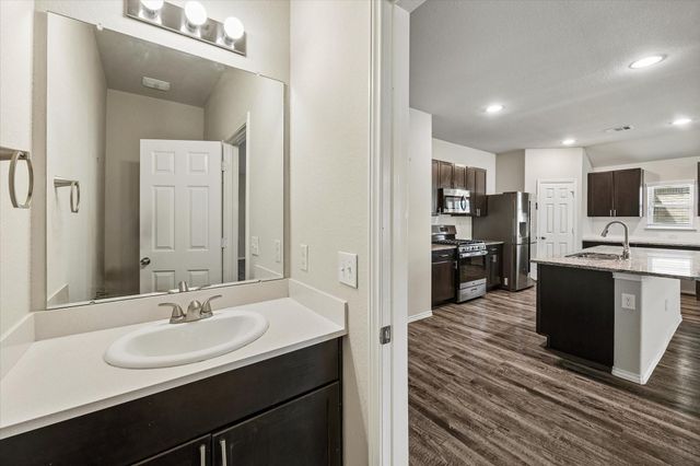 111 Valiant Ridge Trail, Magnolia, TX 77354