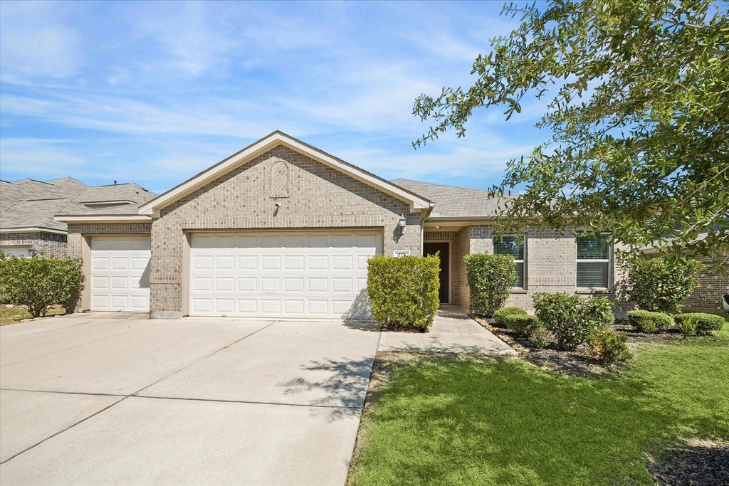 111 Valiant Ridge Trail, Magnolia, TX 77354