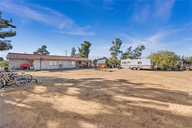 7371 Lyons, Hesperia, CA 92345