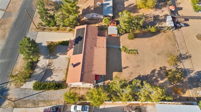 7371 Lyons, Hesperia, CA 92345