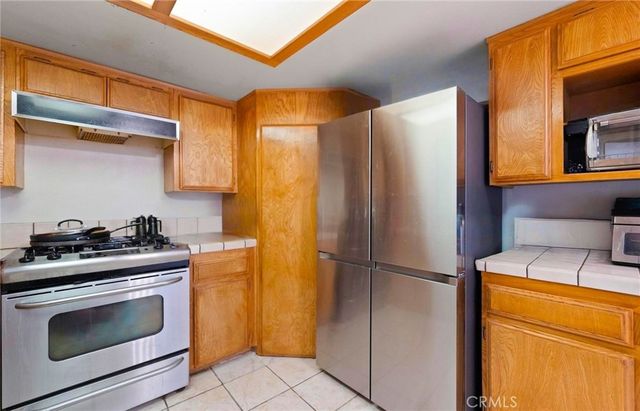 7371 Lyons, Hesperia, CA 92345