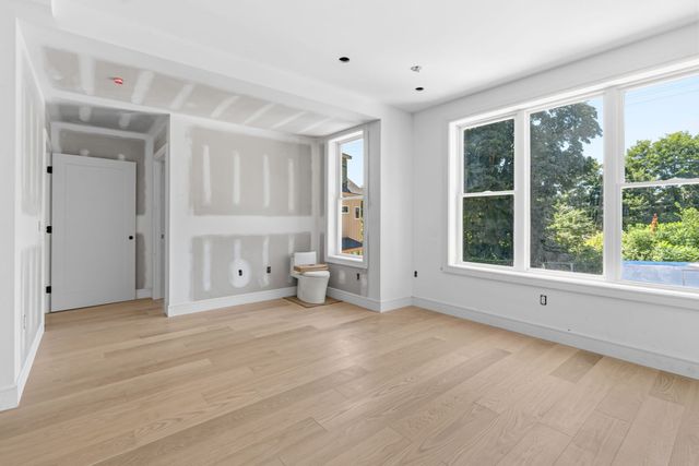 9 Khloe Lane 0, Northampton, MA 01060