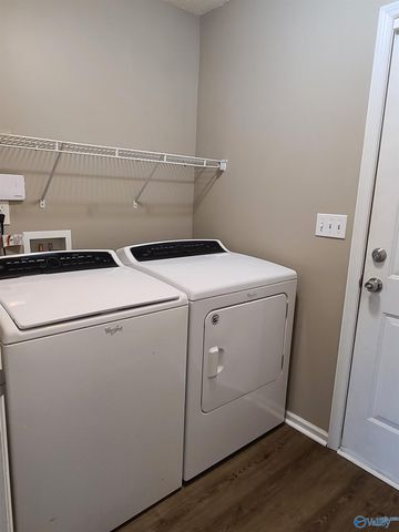 241 Misty Cove Court, New Market, AL 35761