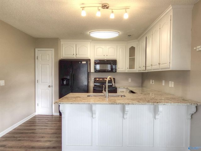 241 Misty Cove Court, New Market, AL 35761