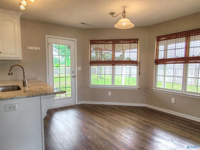241 Misty Cove Court, New Market, AL 35761
