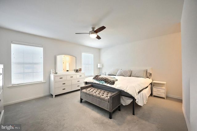 1705 FOUNTAIN ROCK DR, Dover, PA 17315