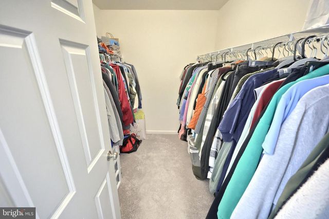 1705 FOUNTAIN ROCK DR, Dover, PA 17315