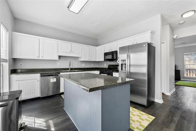 5233 Pinnacle Pointe Ct, Norcross, GA 30071