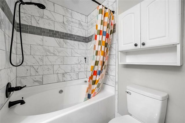 5233 Pinnacle Pointe Ct, Norcross, GA 30071