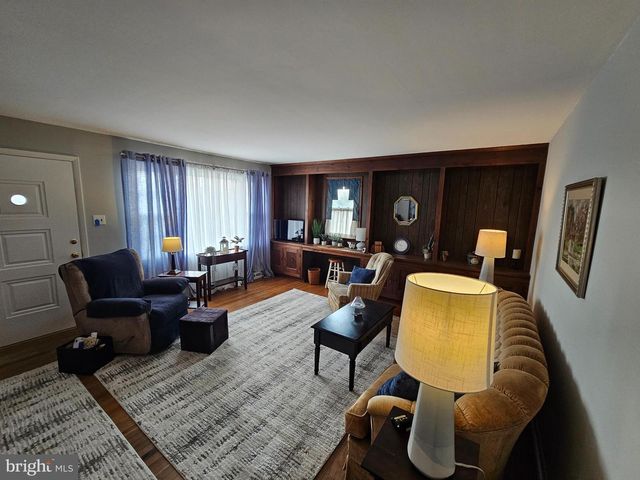 312 LAUREL AVE, Horsham, PA 19044