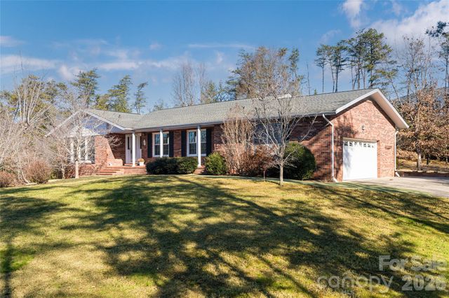 15 Lackey Lane, Asheville, NC 28804