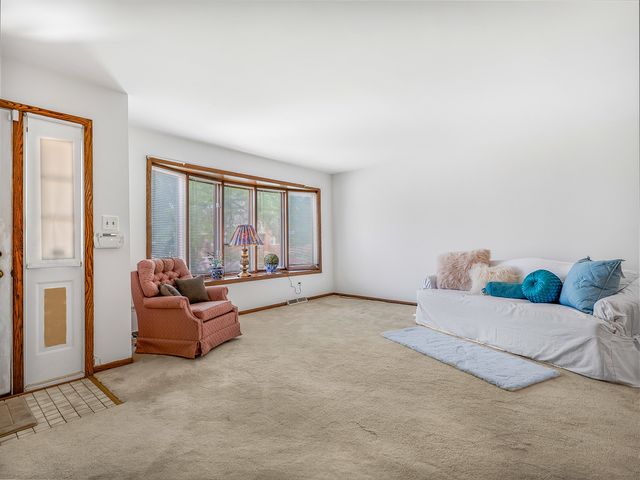 3615 N Pacific Avenue, Chicago, IL 60634