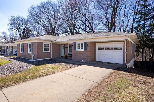 1224 14th Street, Bettendorf, IA 52722