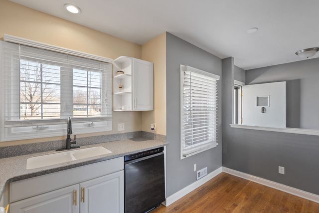 1224 14th Street, Bettendorf, IA 52722