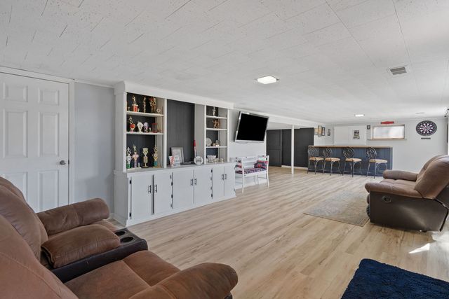 1224 14th Street, Bettendorf, IA 52722