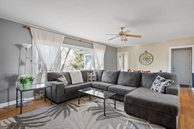 1224 14th Street, Bettendorf, IA 52722