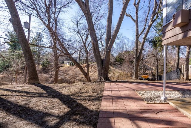 1224 14th Street, Bettendorf, IA 52722