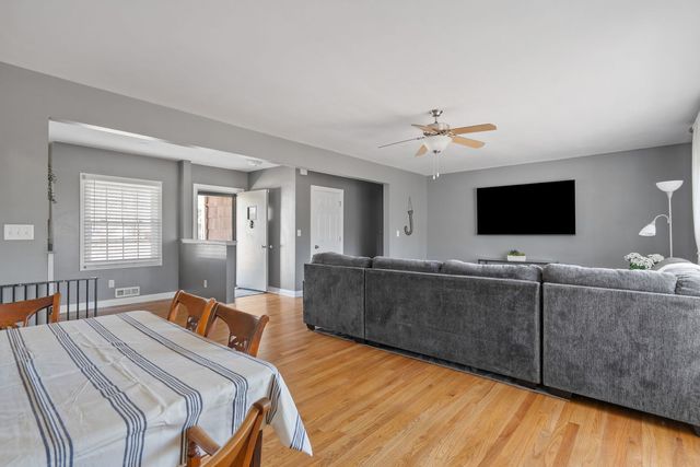 1224 14th Street, Bettendorf, IA 52722