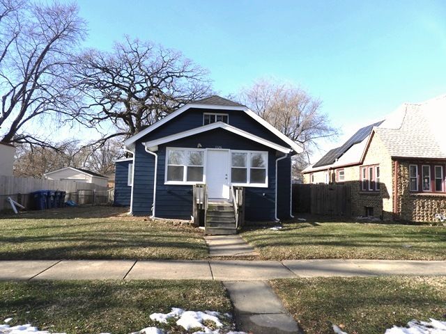 1126 N Ash Street, Waukegan, IL 60085