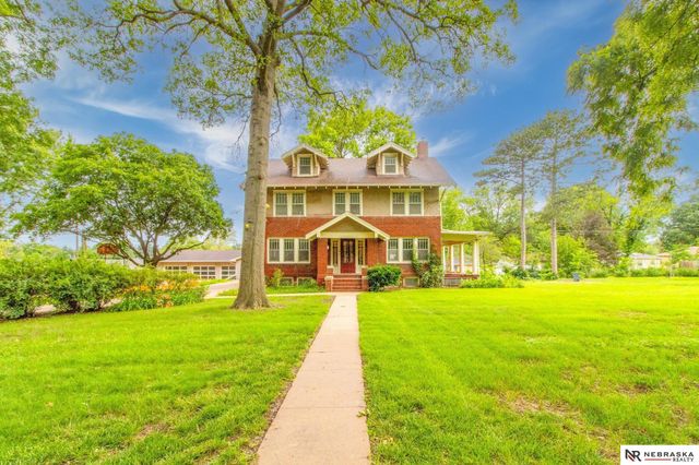 1845 S 48th Street, Lincoln, NE 68506