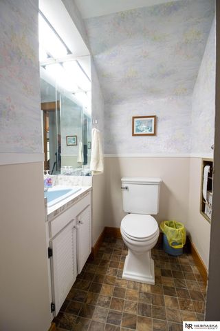 1845 S 48th Street, Lincoln, NE 68506