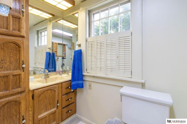 1845 S 48th Street, Lincoln, NE 68506