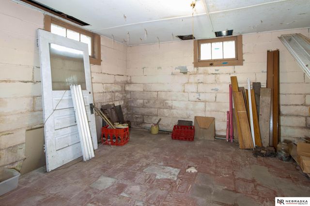 1845 S 48th Street, Lincoln, NE 68506