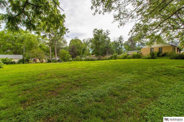 1845 S 48th Street, Lincoln, NE 68506