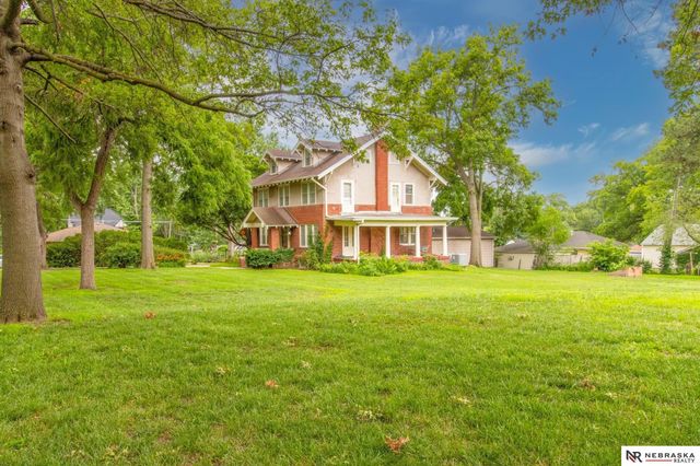 1845 S 48th Street, Lincoln, NE 68506