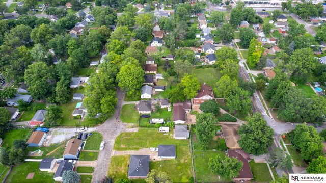 1845 S 48th Street, Lincoln, NE 68506