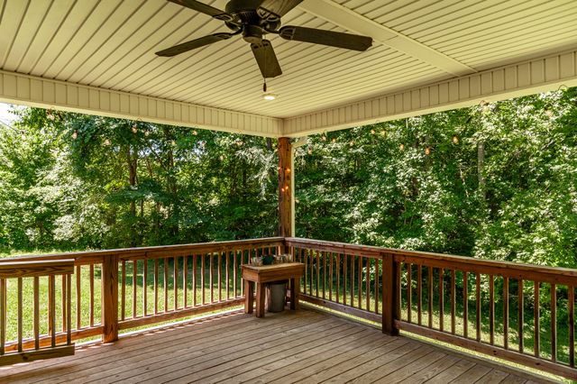 8326 Betts Rd, Greenbrier, TN 37073