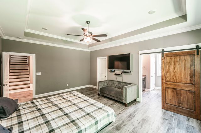 8326 Betts Rd, Greenbrier, TN 37073