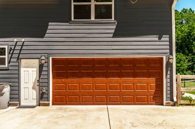 8326 Betts Rd, Greenbrier, TN 37073