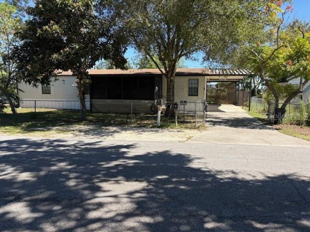 28 UNCLE PETE ROAD E, Haines City, FL 33844
